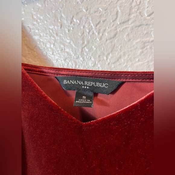 Banana Republic Red Velvet Spaghetti Strap Tank Top sz Small - Picture 3 of 8